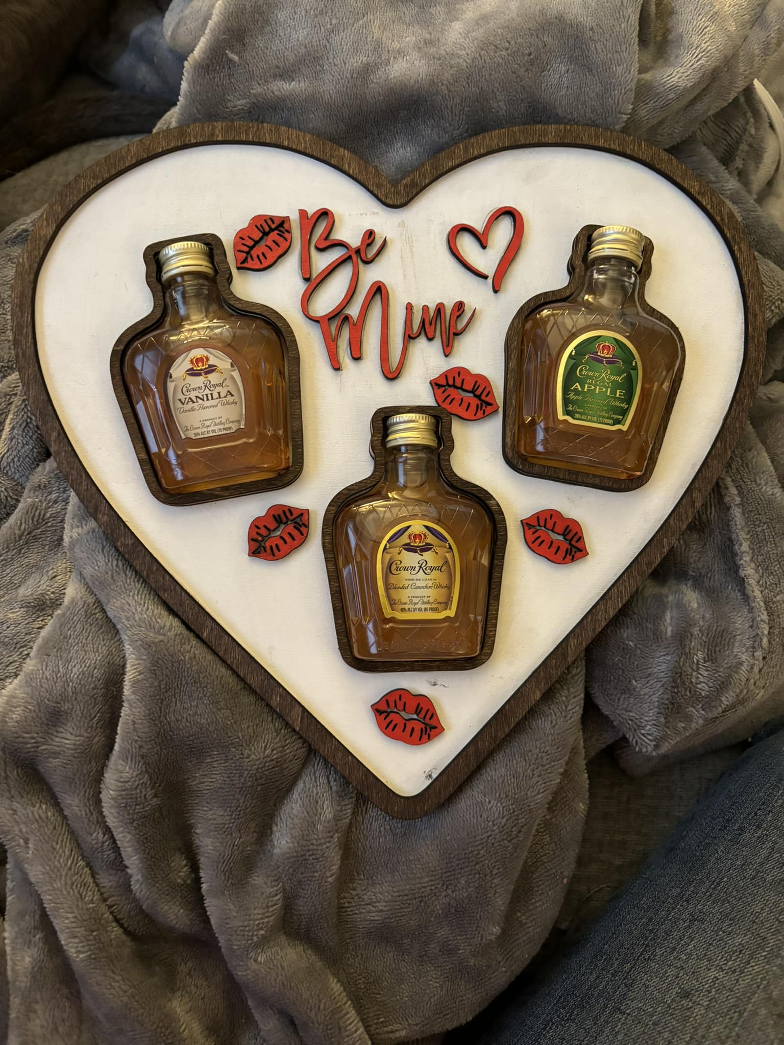 Alcohol bottle heart valentine – Elephanique