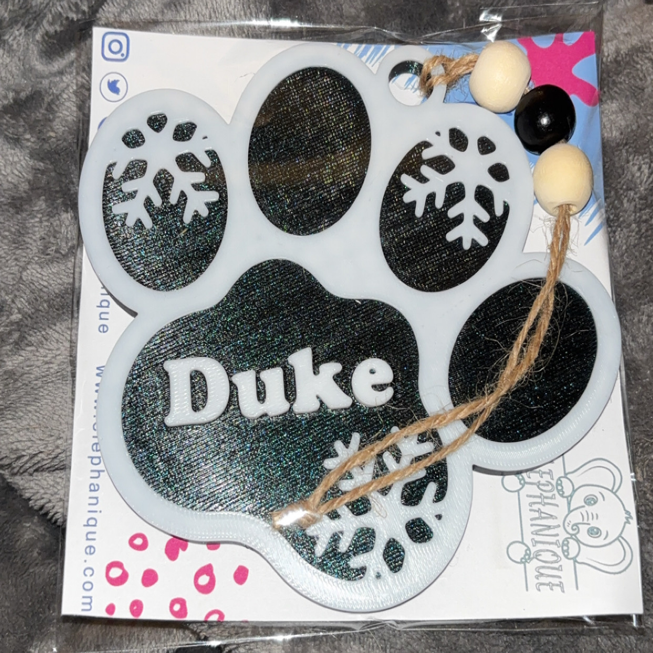 Personalized Paw Print Ornament – 3D Printed Pet Name Decoration
