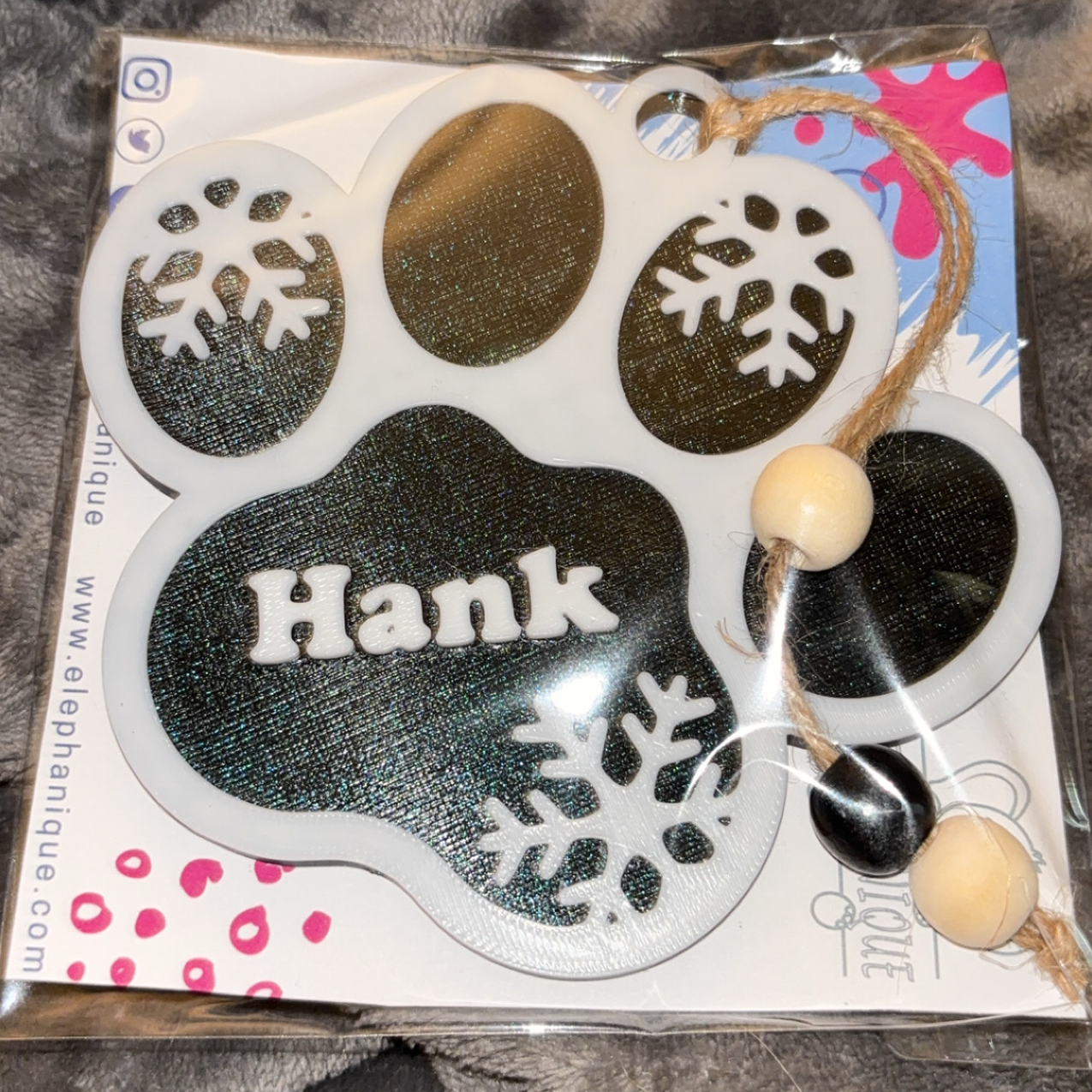 Personalized Paw Print Ornament – 3D Printed Pet Name Decoration