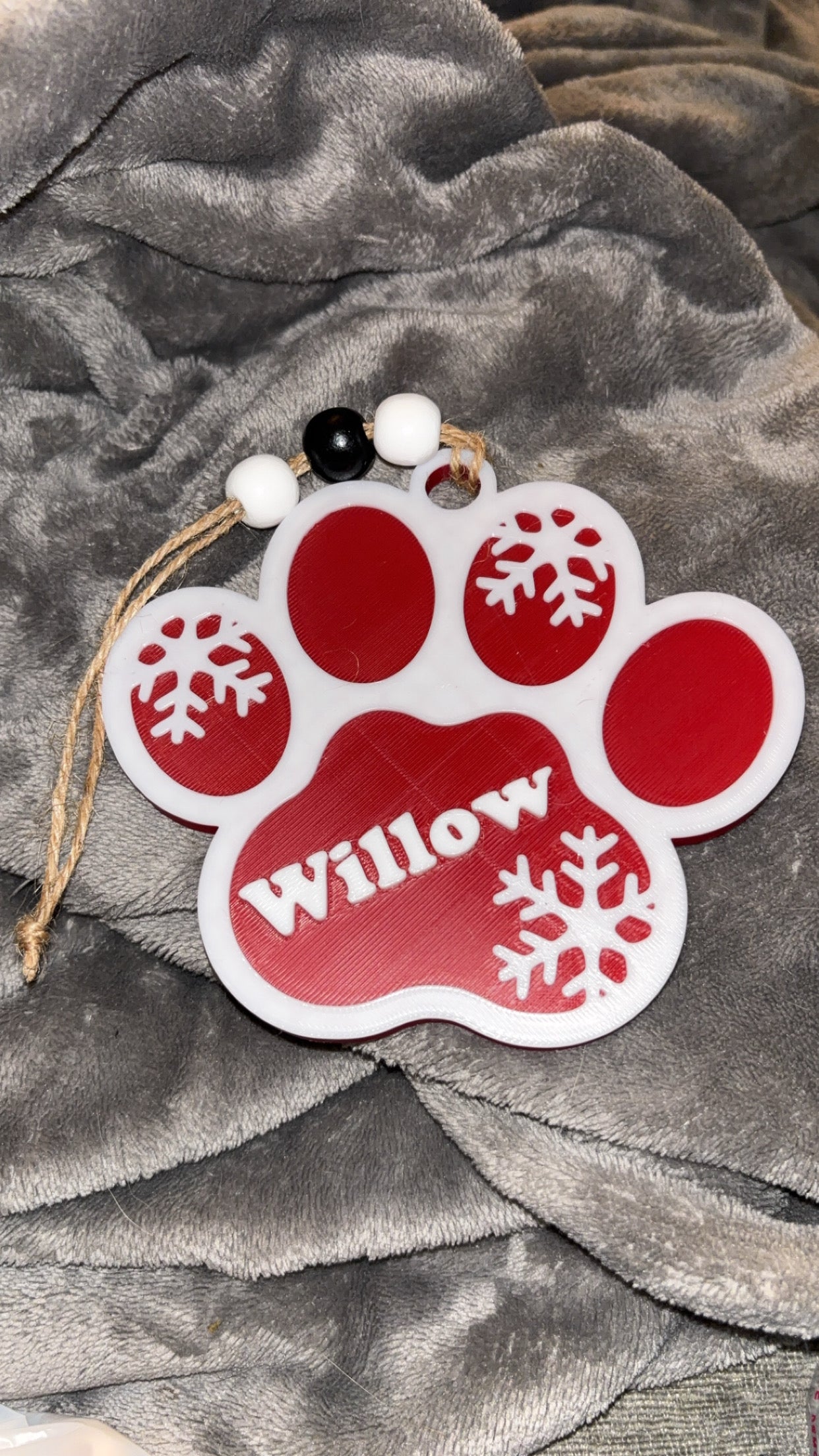 Personalized Paw Print Ornament – 3D Printed Pet Name Decoration
