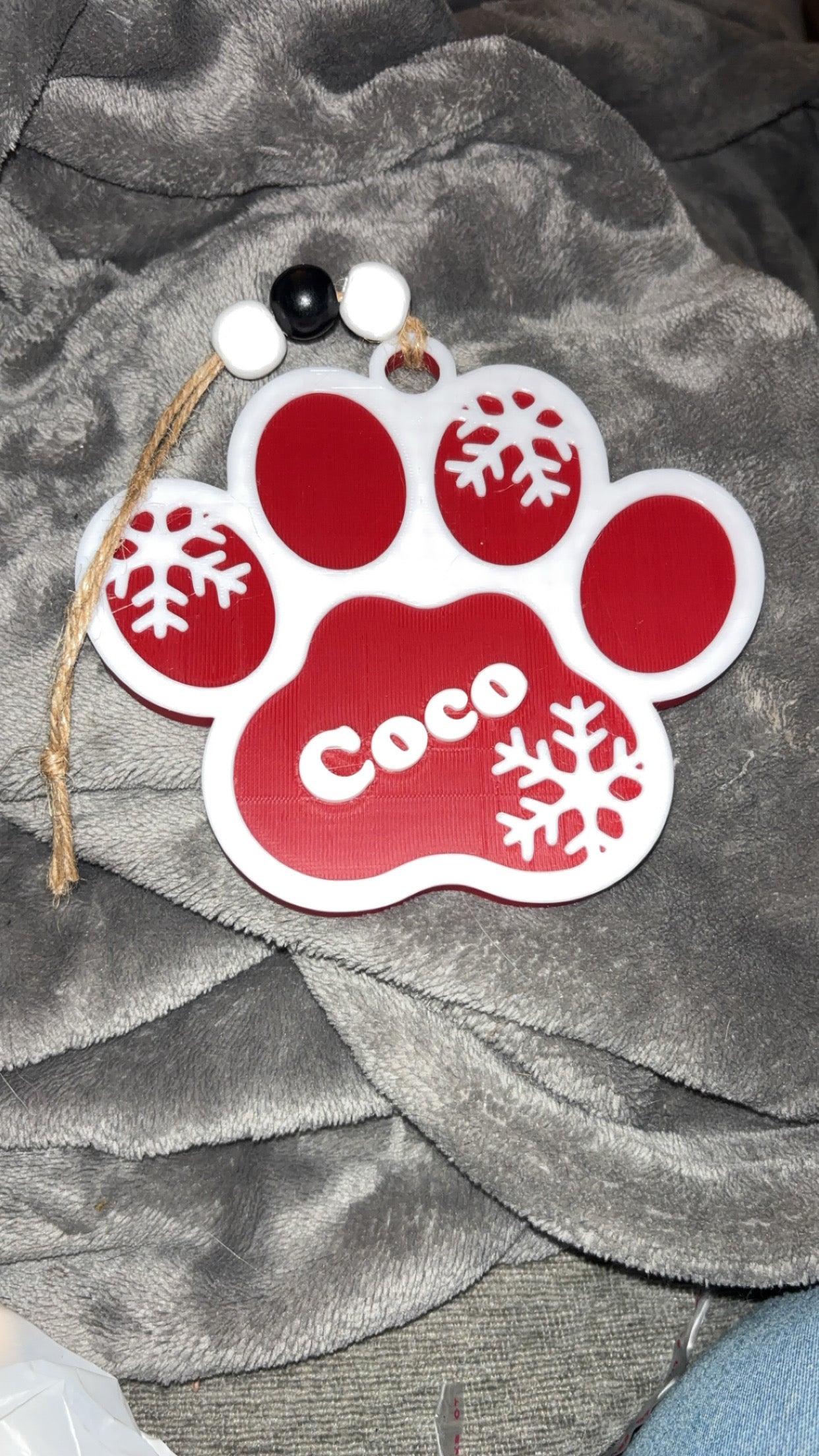Personalized Paw Print Ornament – 3D Printed Pet Name Decoration
